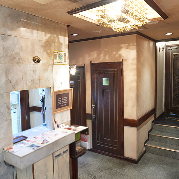 プレシャス_店舗イメージ写真2