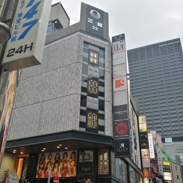 Club SLOW(スロウ)_店舗イメージ写真1